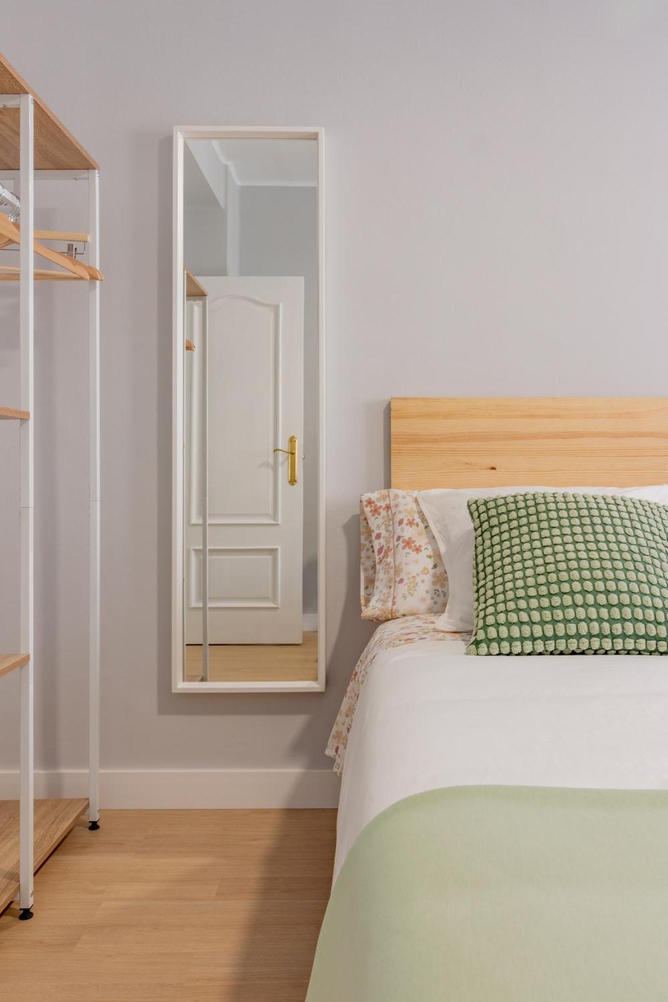 Ah Apartamento Urban Lena Vut6048As ポラ・デ・レナ エクステリア 写真