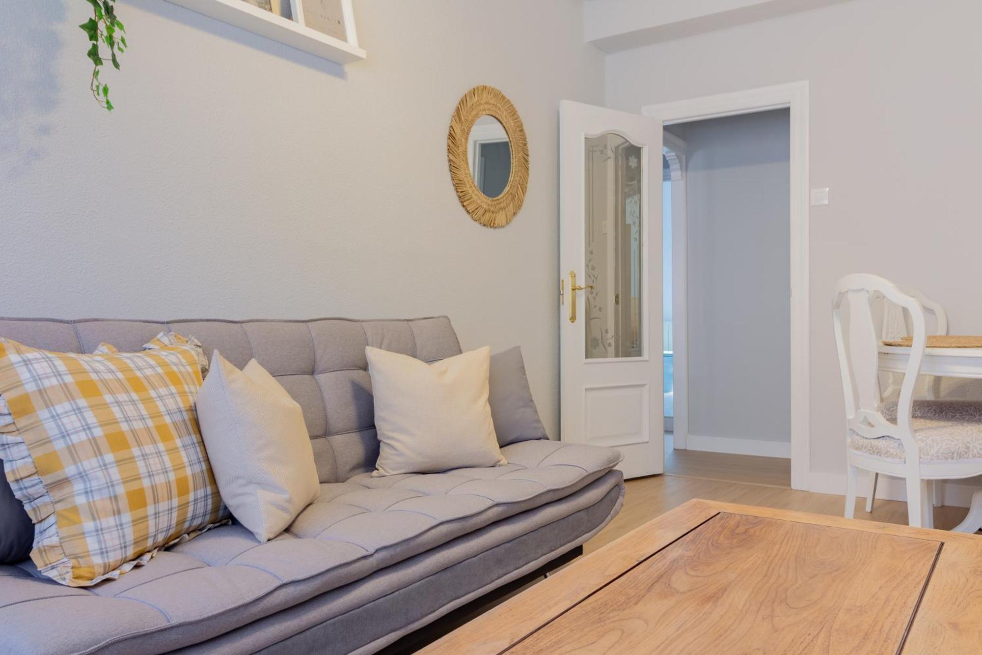 Ah Apartamento Urban Lena Vut6048As ポラ・デ・レナ エクステリア 写真